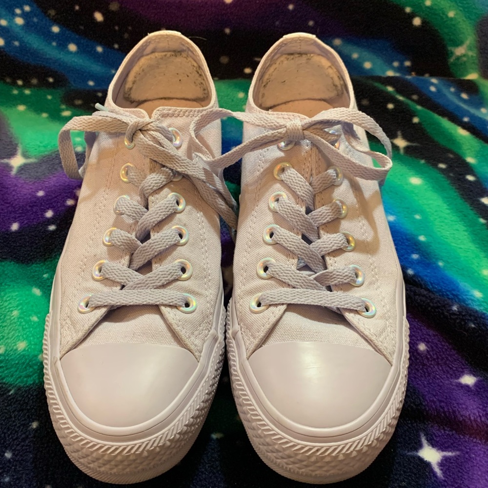 Lavender Converse. Size 8. EUC.